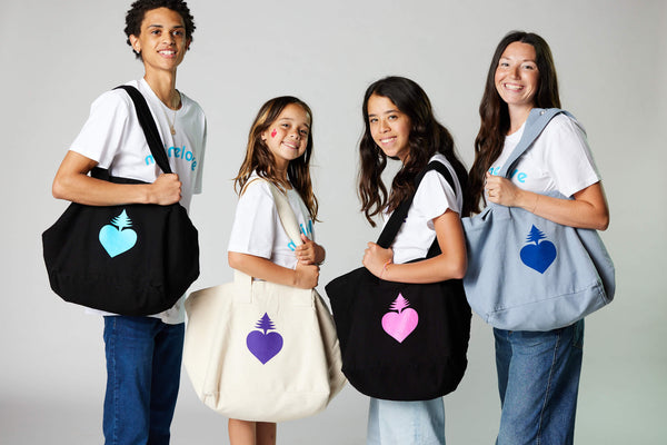 Totally Yours Tote (Clear Blue)